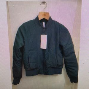 Lululemon nonstop bomber size 4.